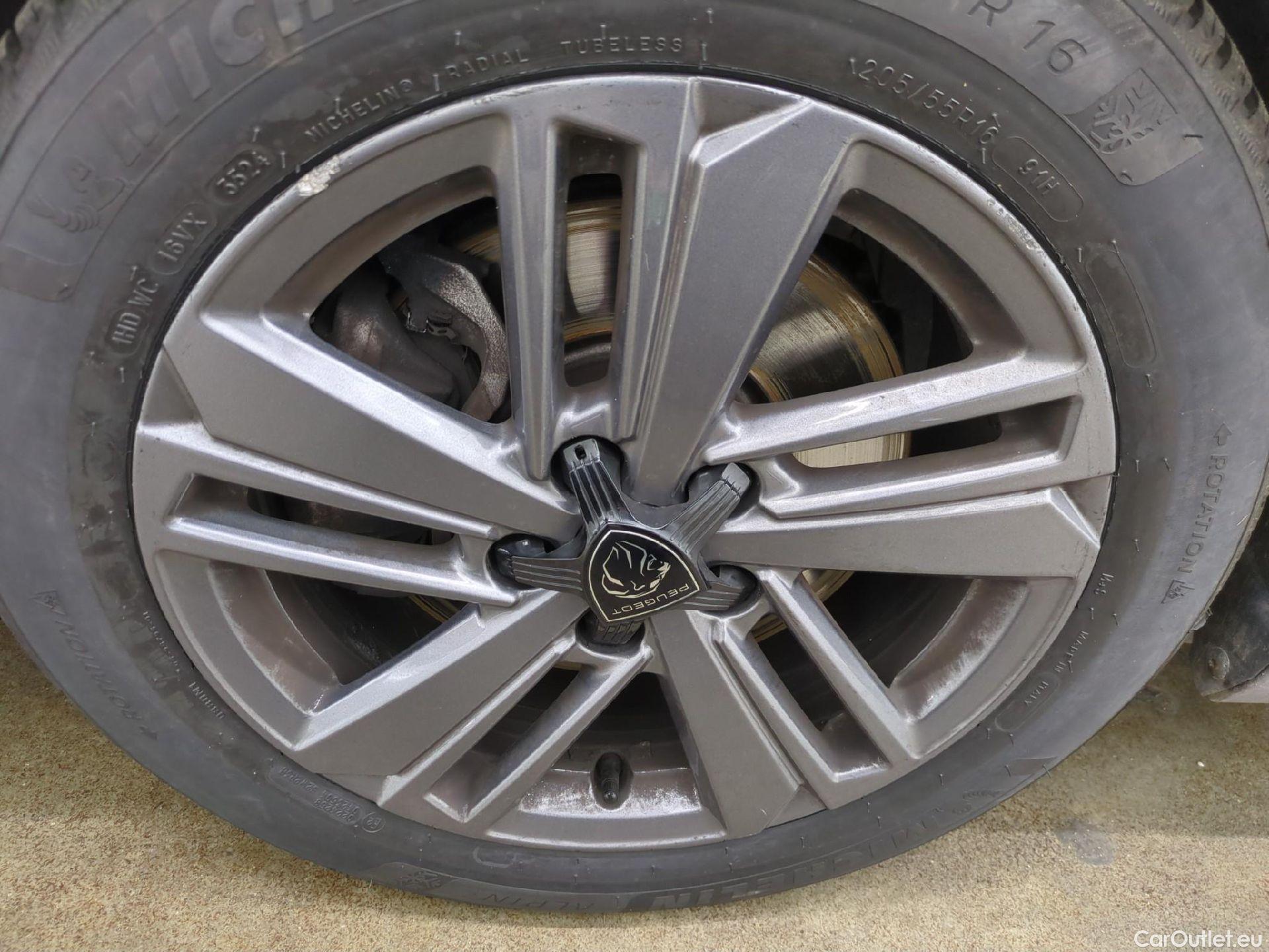  Peugeot  308 PEUGEOT  SW / 2021 / 5P / Break BlueHDi 130 EAT8 ACTIVE PACK #9