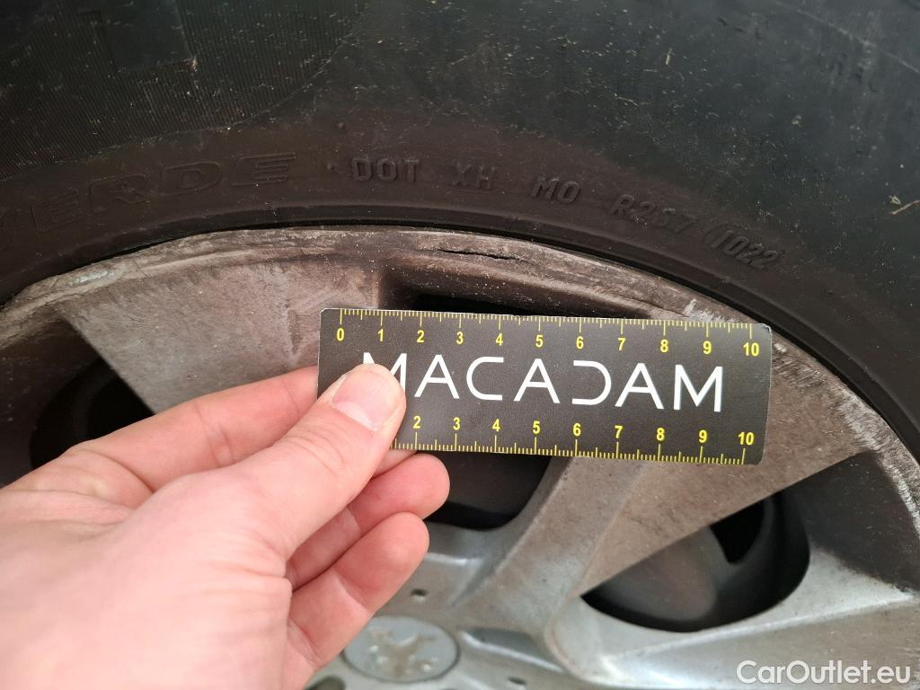  Peugeot  208  Affaire Pro 1.6 HDi 75CV BVM5 E6 #31