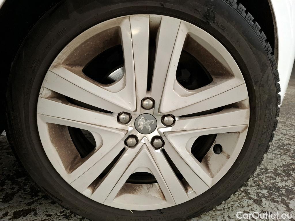  Peugeot  208  Allure Business 1.2 PureTech 110CV BVM6 E6dT #30