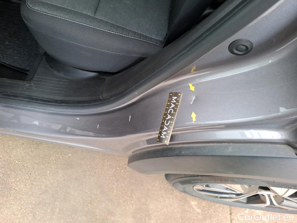  Renault  Captur  II Evolution 1.6 E-TECH Hybrid 145CV BVA6 E6d #10