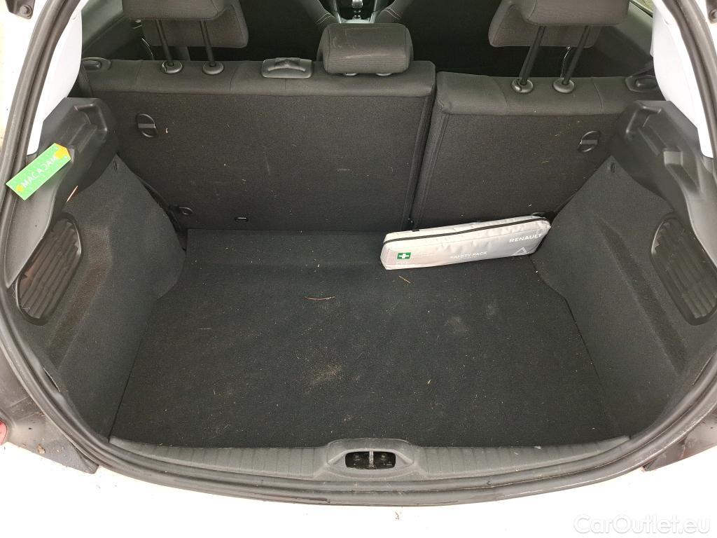  Peugeot  208  Allure Business 1.2 PureTech 110CV BVM6 E6dT #1