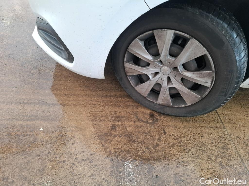  Peugeot  208  Affaire Pro 1.6 HDi 75CV BVM5 E6 #28