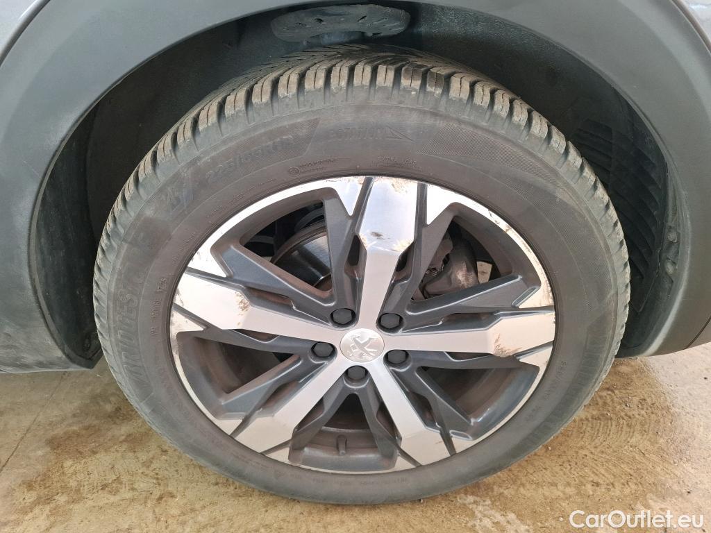  Peugeot  5008  Allure 1.5 HDi 130CV BVA8 7 Sieges E6d #9