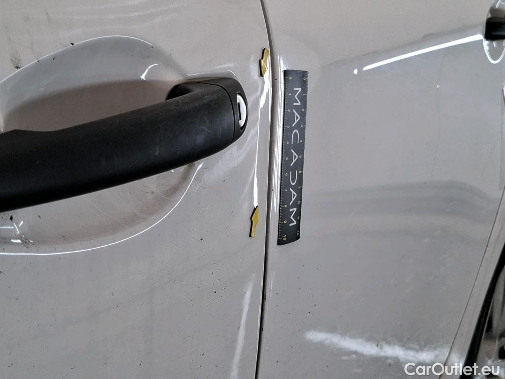  Peugeot  208  Affaire Pro 1.6 HDi 75CV BVM5 E6 #5