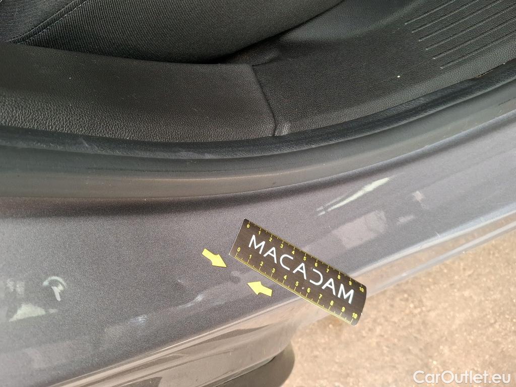  Renault  Captur  II Evolution 1.6 E-TECH Hybrid 145CV BVA6 E6d #9