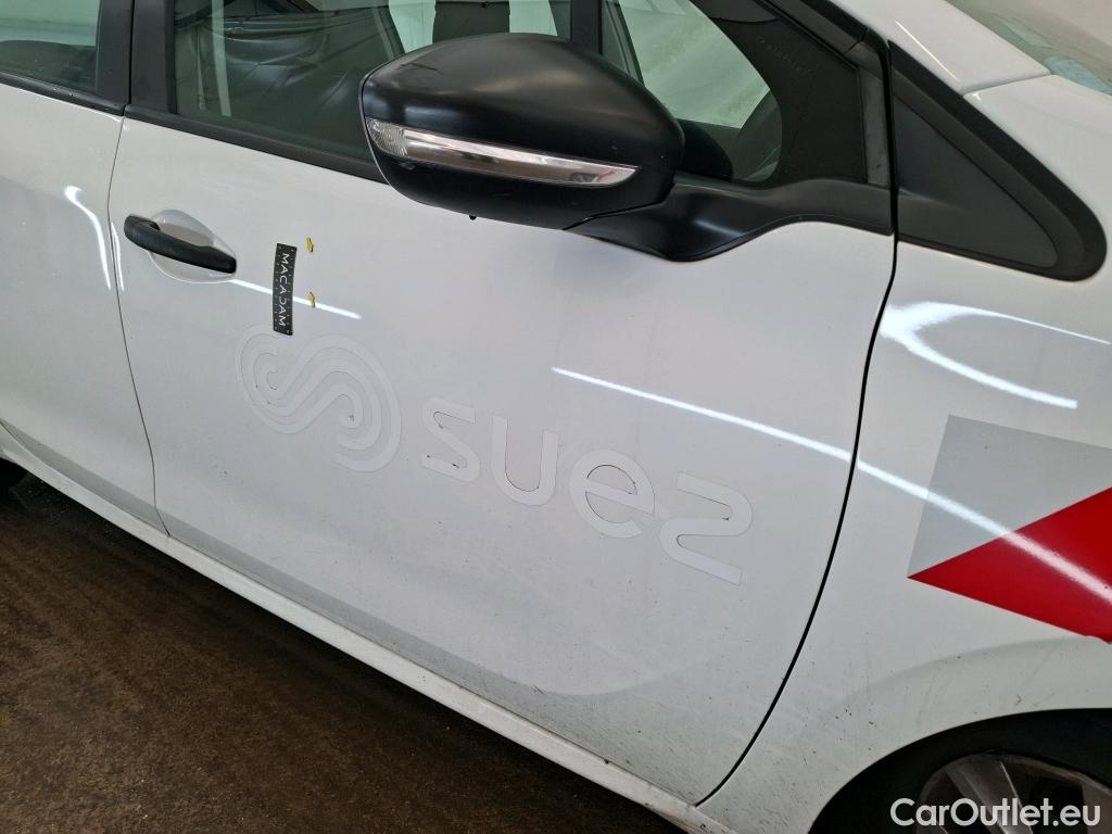  Peugeot  208  Affaire Pro 1.6 HDi 75CV BVM5 E6 #6