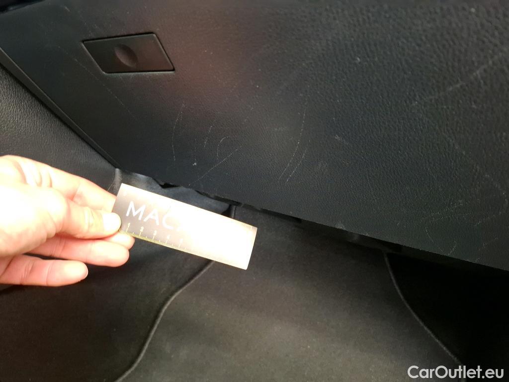  Toyota  C-HR TOYOTA  / 2016 / 5P / SUV 1.8 Hybride 122 Dynamic Business Beyond #8