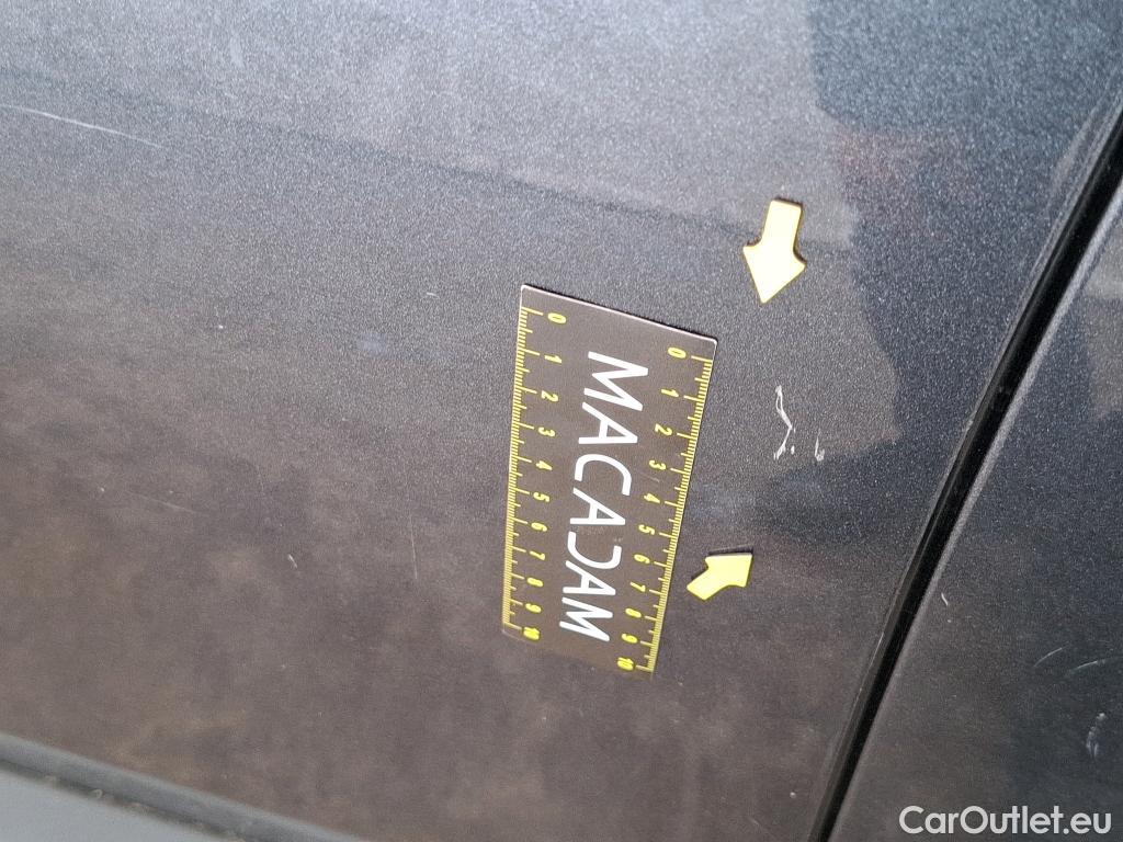  Toyota  C-HR TOYOTA  / 2016 / 5P / SUV 1.8 Hybride 122 Dynamic Business Beyond #17