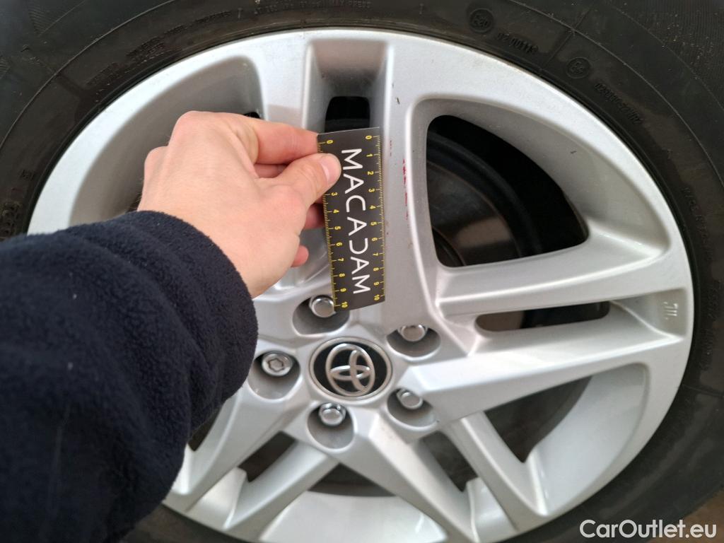  Toyota  C-HR TOYOTA  / 2016 / 5P / SUV 1.8 Hybride 122 Dynamic Business Beyond #26