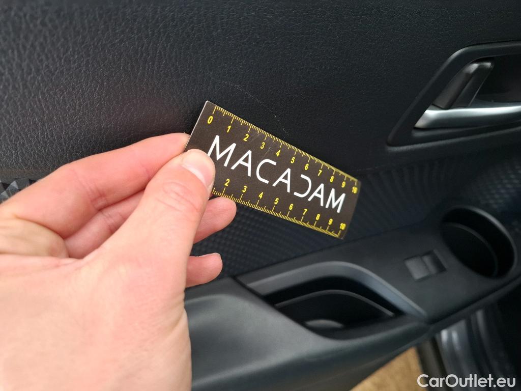  Toyota  C-HR TOYOTA  / 2016 / 5P / SUV 1.8 Hybride 122 Dynamic Business Beyond #7