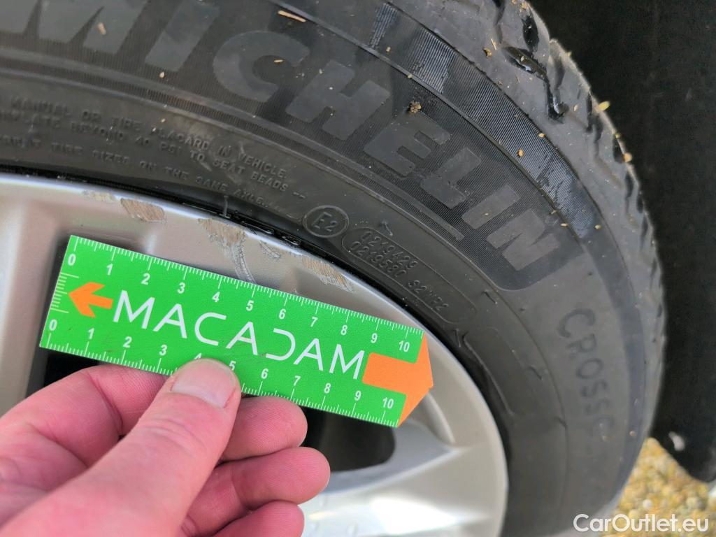  Toyota  Corolla TOYOTA  Touring Sports / 2018 / 5P / Break Hybride 122h Dynamic Business Beyond Zer #12