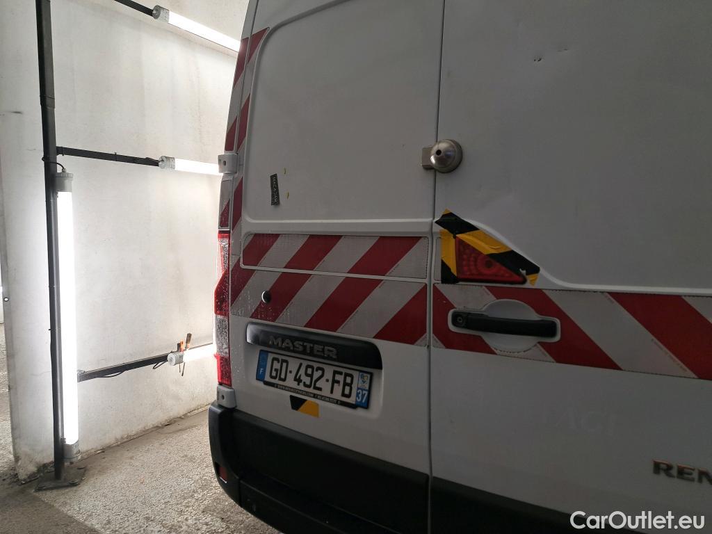  Renault  Master  Fourgon L2H2 3 5 Grand Confort dCi 135CV BVM6 E6dT #30