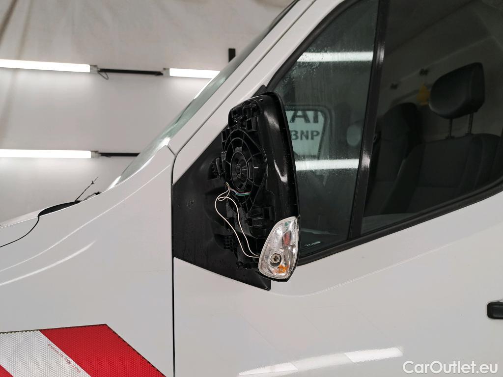  Renault  Master  Fourgon L2H2 3 5 Grand Confort dCi 135CV BVM6 E6dT #26