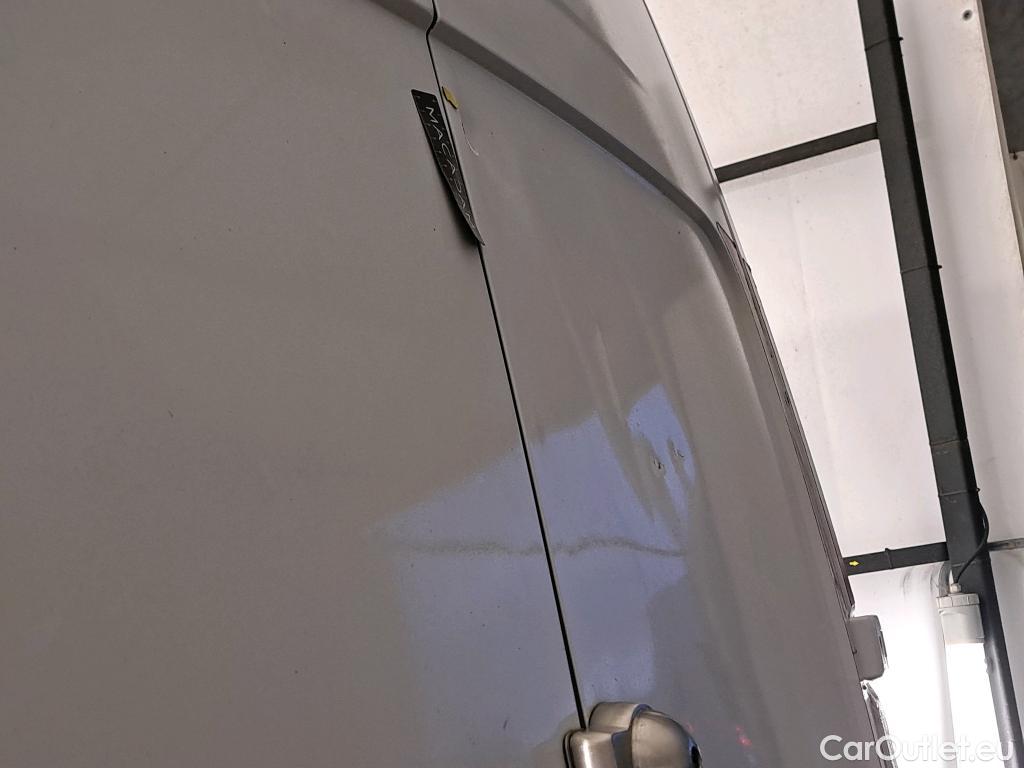  Renault  Master  Fourgon L2H2 3 5 Grand Confort dCi 135CV BVM6 E6dT #2