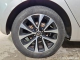  Renault  Clio RENAULT  / 2019 / 5P / BERLINA 1.5 DCI BLUE 85KW ZEN #18