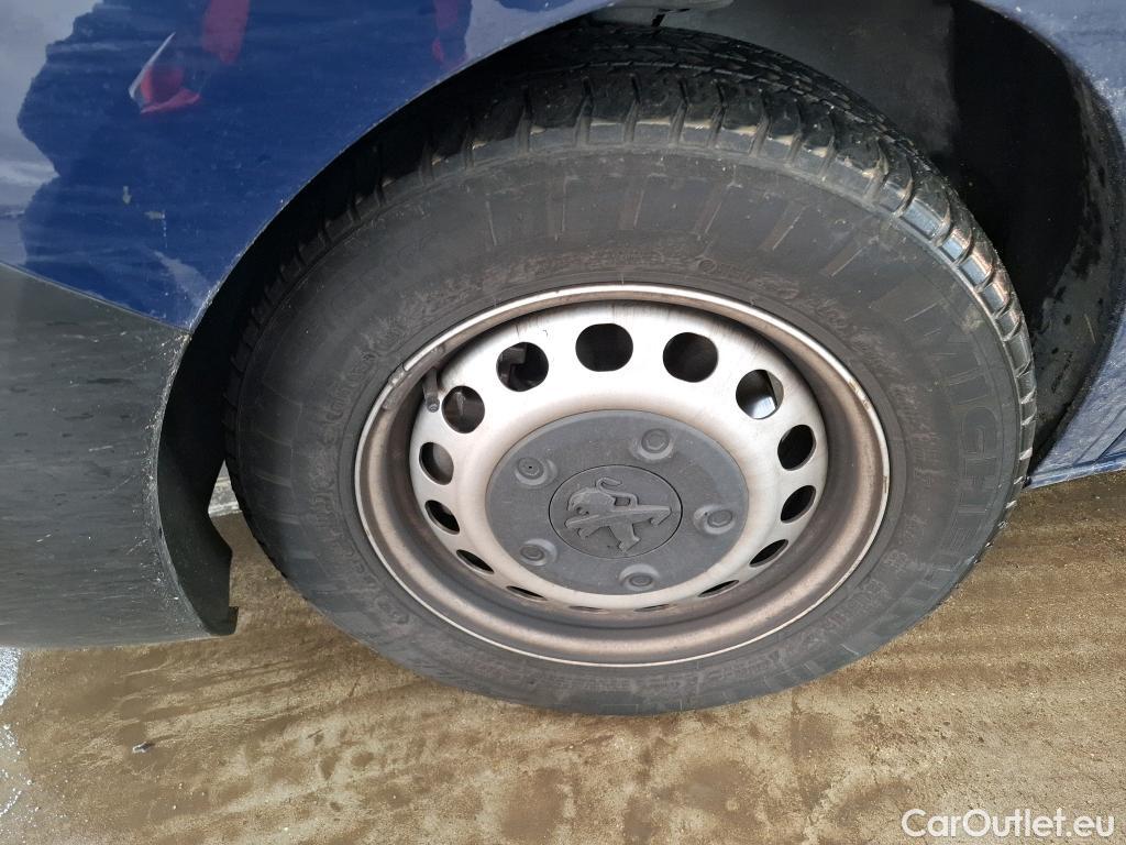  Peugeot  Expert  Fourgon Premium Pack Standard 2.0 HDi 180CV BVA6 E6 #9