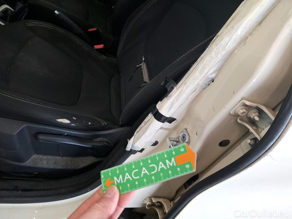  Renault  Captur  Business 0.9 TCe 90CV BVM5 E6 / TRANSFO VP/VF #31