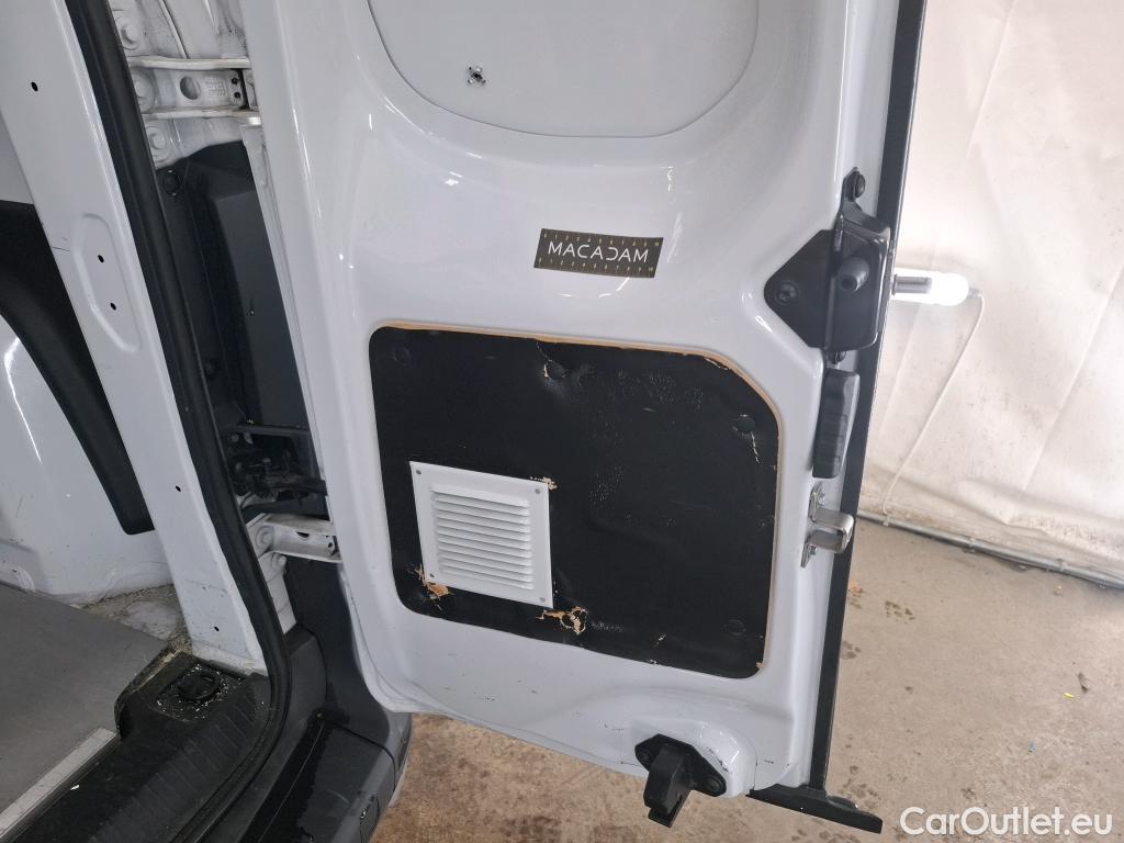  Renault  Kangoo RENAULT  / 2021 / 4P / Fourgonnette EXTRA - BLUE DCI 115 L2 #24