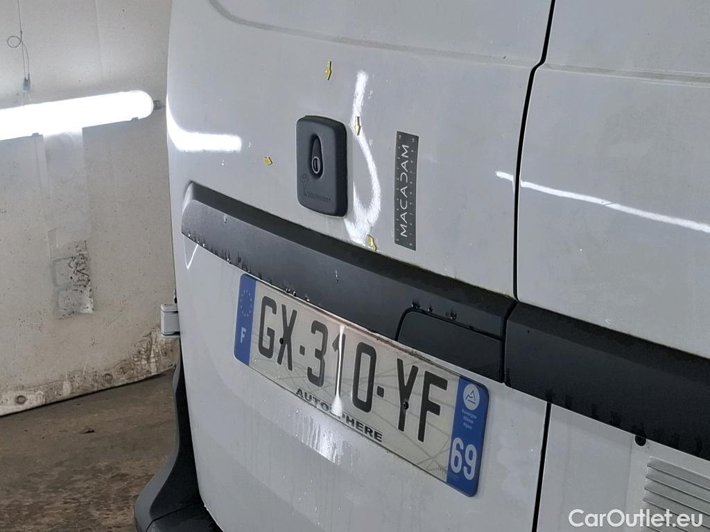  Renault  Kangoo RENAULT  / 2021 / 4P / Fourgonnette EXTRA - BLUE DCI 115 L2 #21