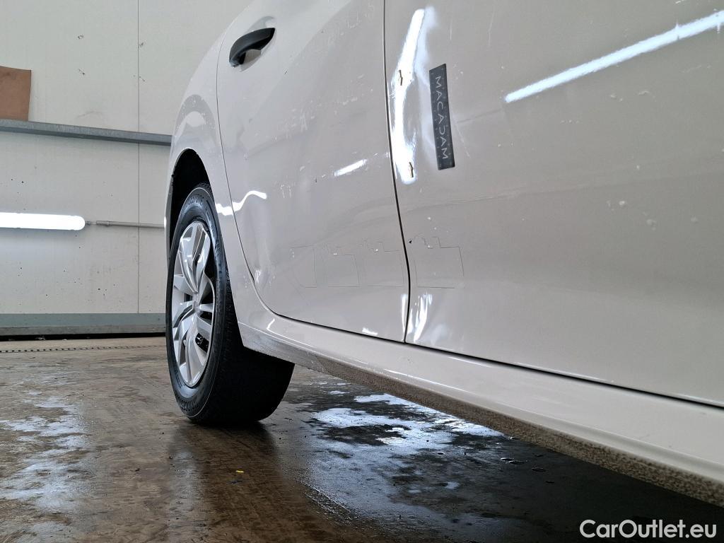  Peugeot  208  Premium 1.5 HDi 100CV BVM6 E6d #10