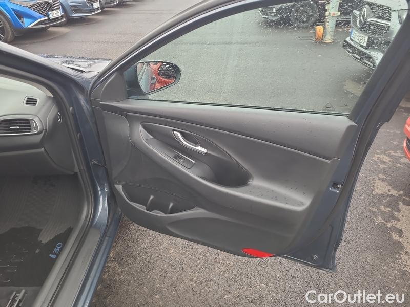  Hyundai  i30  (PD)(01.2017 ->)  kom. TGDI 120 Start Plus #16