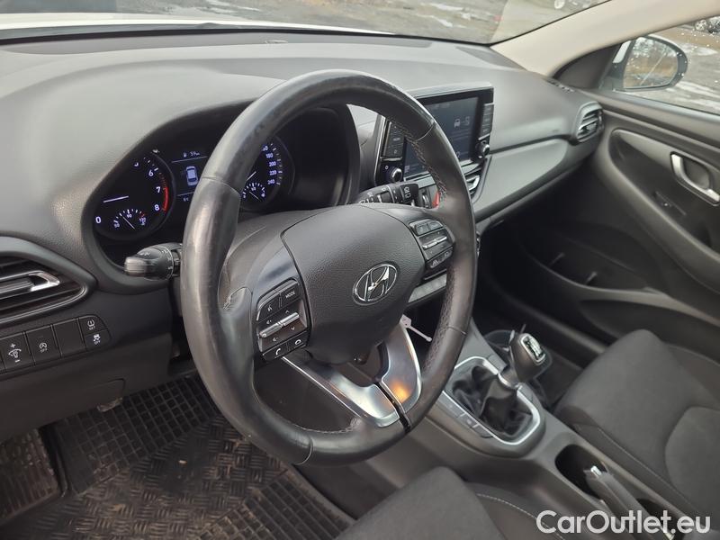  Hyundai  i30  (PD)(01.2017  ->)  kom.1.0TGDI 120 Smart #4