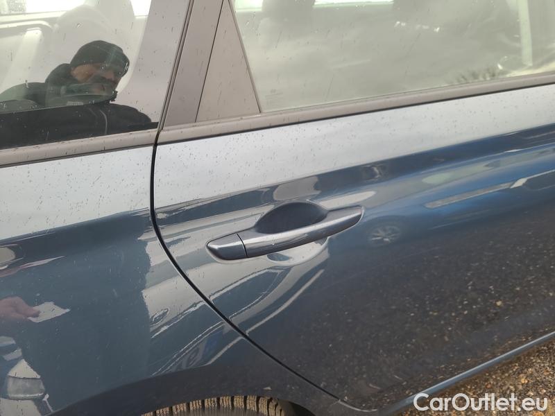  Hyundai  i30  (PD)(01.2017 ->)  kom. TGDI 120 Start Plus #16