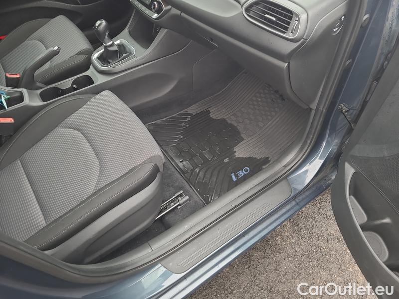  Hyundai  i30  (PD)(01.2017 ->)  kom. TGDI 120 Start Plus #17