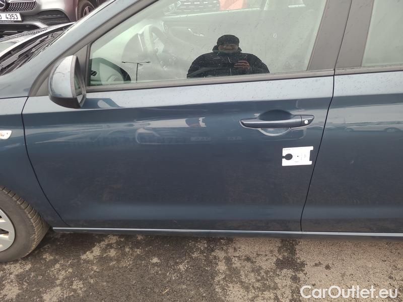  Hyundai  i30  (PD)(01.2017 ->)  kom. TGDI 120 Start Plus #2