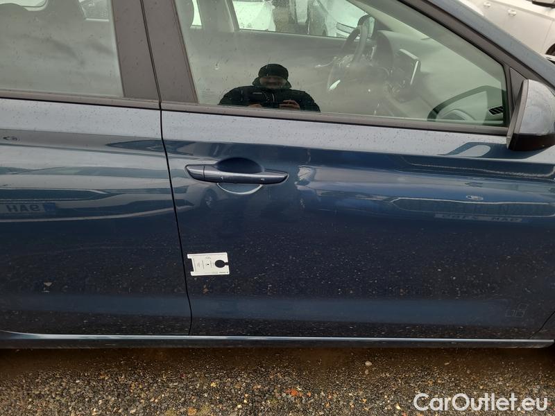  Hyundai  i30  (PD)(01.2017 ->)  kom. TGDI 120 Start Plus #18