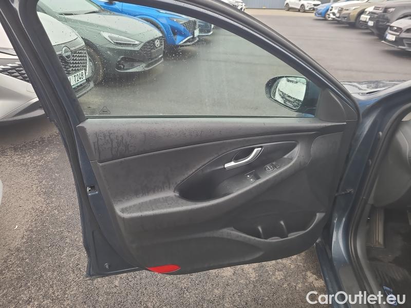  Hyundai  i30  (PD)(01.2017 ->)  kom. TGDI 120 Start Plus #3