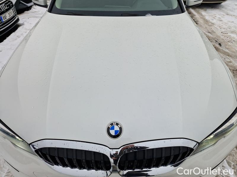  Bmw  Serie 3  Touring (F31) (2015) 320d hyb.Touring xDrive AT #2