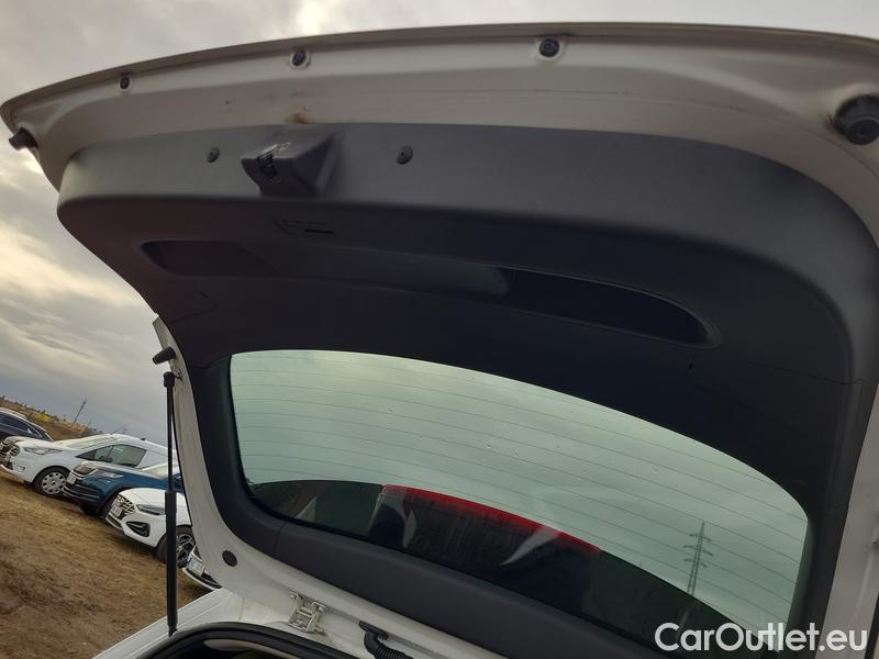  Hyundai  i30  (PD)(01.2017  ->)  kom.1.0TGDI 120 Smart #12