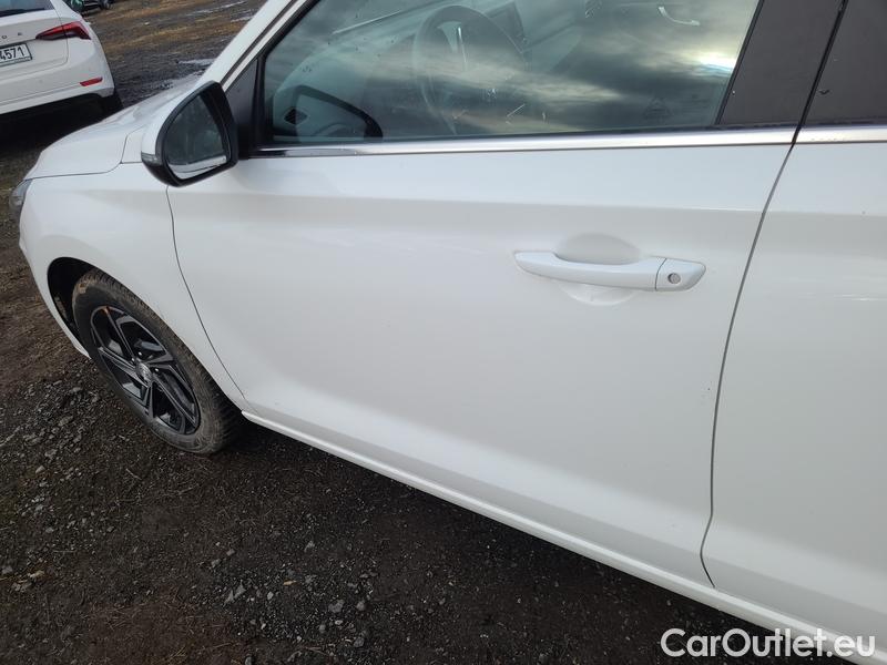  Hyundai  i30  (PD)(01.2017  ->)  kom.1.0TGDI 120 Smart #2