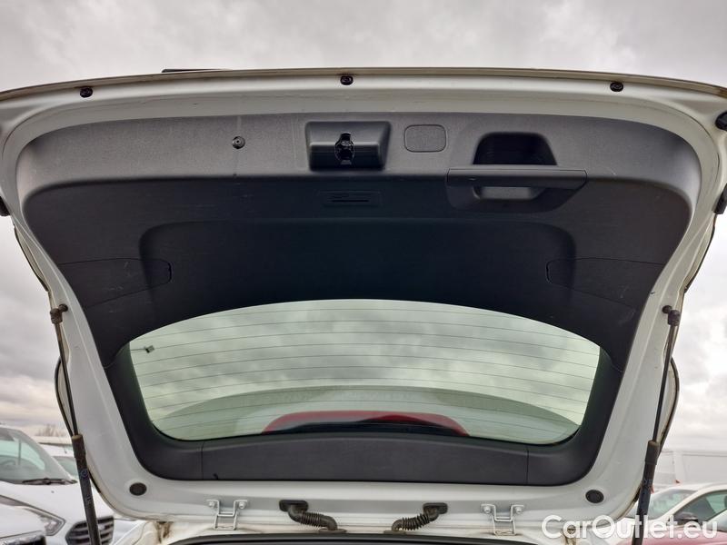  KIA  Cee'd Ceed  (CD) (2018->) Ceed SW 1.5 T-GDI 118 Top #9