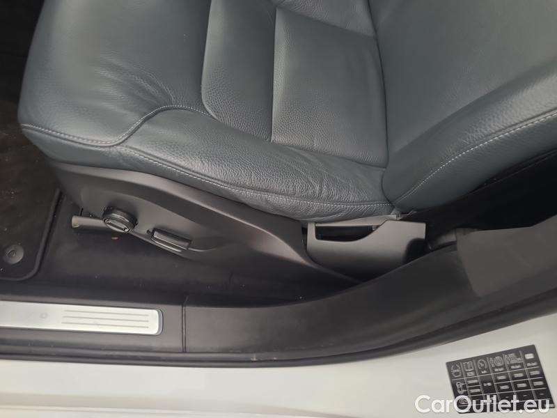  Volvo  XC90 XC 90 (2015)  B5 D Momentum Pro AWD AT #26