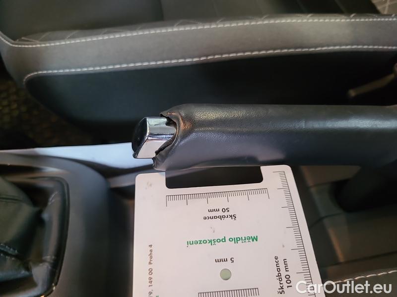  Skoda  Fabia  Combi (2015)  Com 1.0TSI 81 Ambition #8