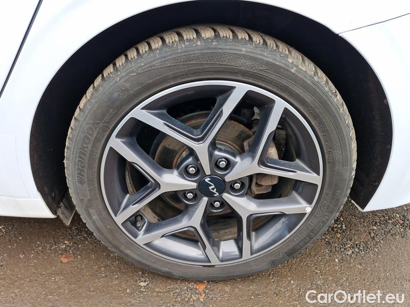  KIA  Cee'd Ceed  (CD) (2018->) Ceed SW 1.5 T-GDI 118 Top #4