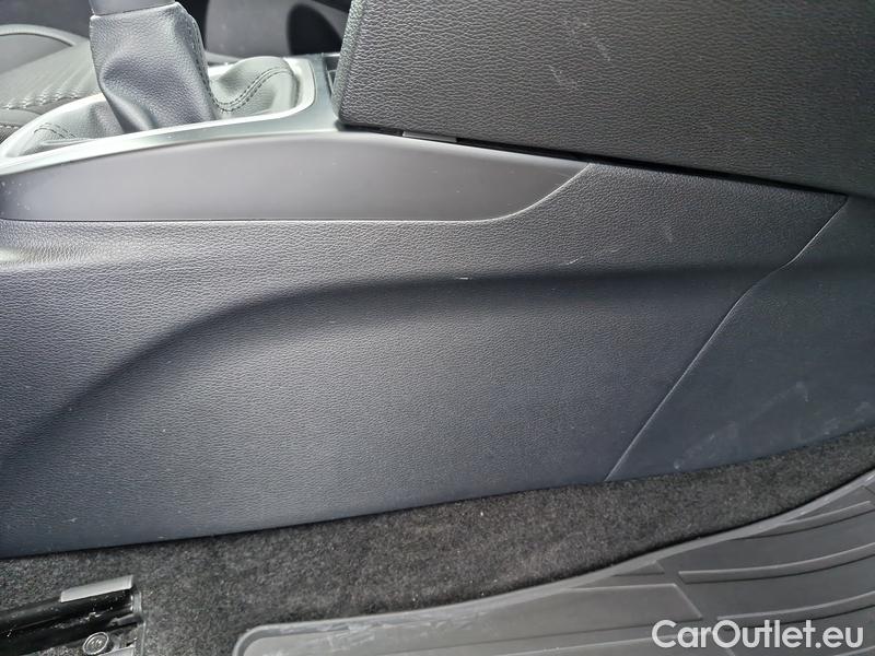  KIA  Cee'd Ceed  (CD) (2018->) Ceed SW 1.5 T-GDI 118 Top #12