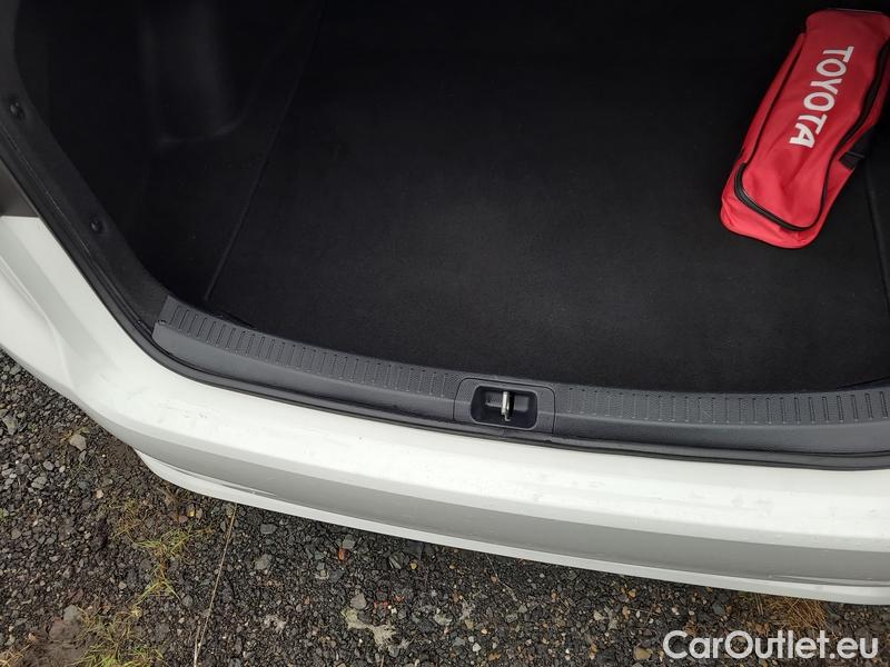  Toyota  Corolla  (E21) (2019)  1.8Hyb.Active AT #9