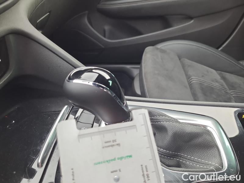  Opel  Insignia  Sports  Tourer (2017) Ins.ST 2.0CDTI 128 Ultimate AT #10