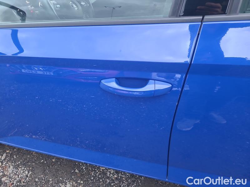  Skoda  Fabia  Combi (2015) Com.1.0TSI 70 Ambition 5d #8