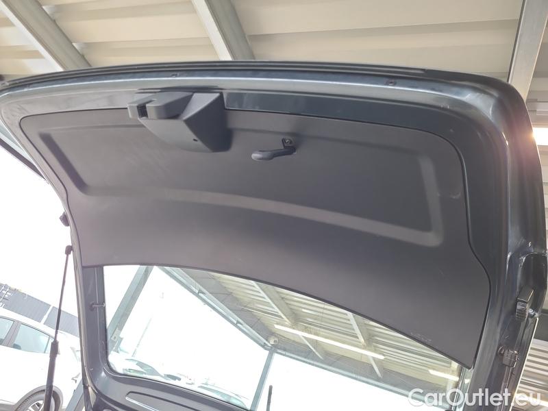  Skoda  Fabia  Combi (2015)  Com 1.0TSI 81 Ambition #14