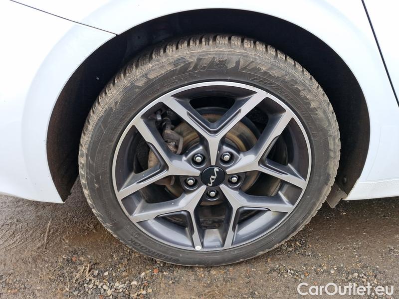  KIA  Cee'd Ceed  (CD) (2018->) Ceed SW 1.5 T-GDI 118 Top #6