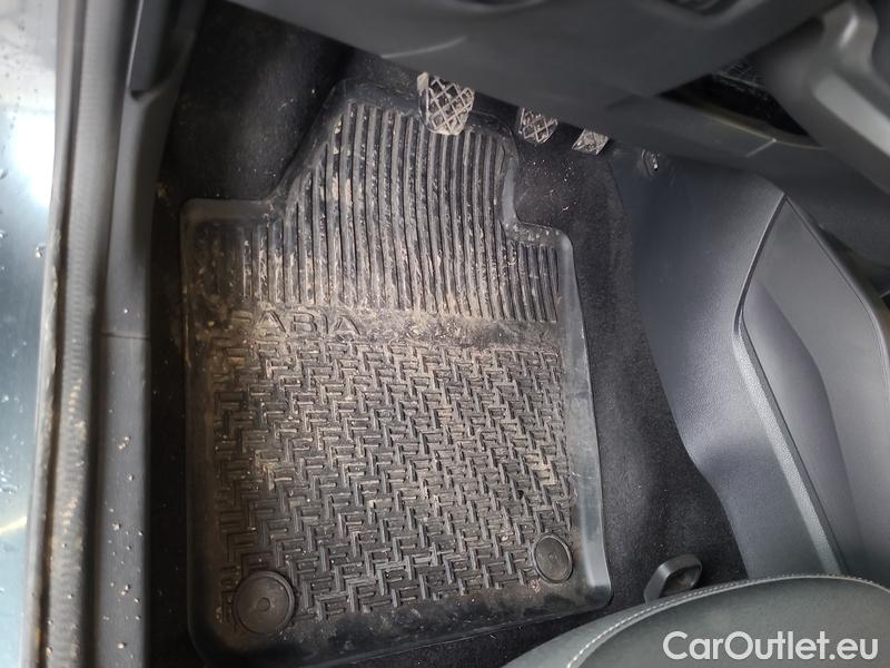  Skoda  Fabia  Combi (2015)  Com 1.0TSI 81 Ambition #5