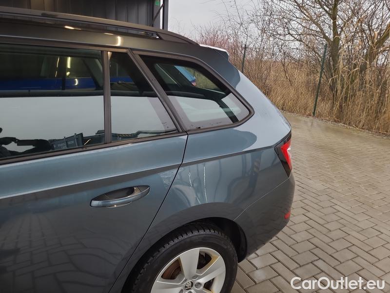  Skoda  Fabia  Combi (2015)  Com 1.0TSI 81 Ambition #22