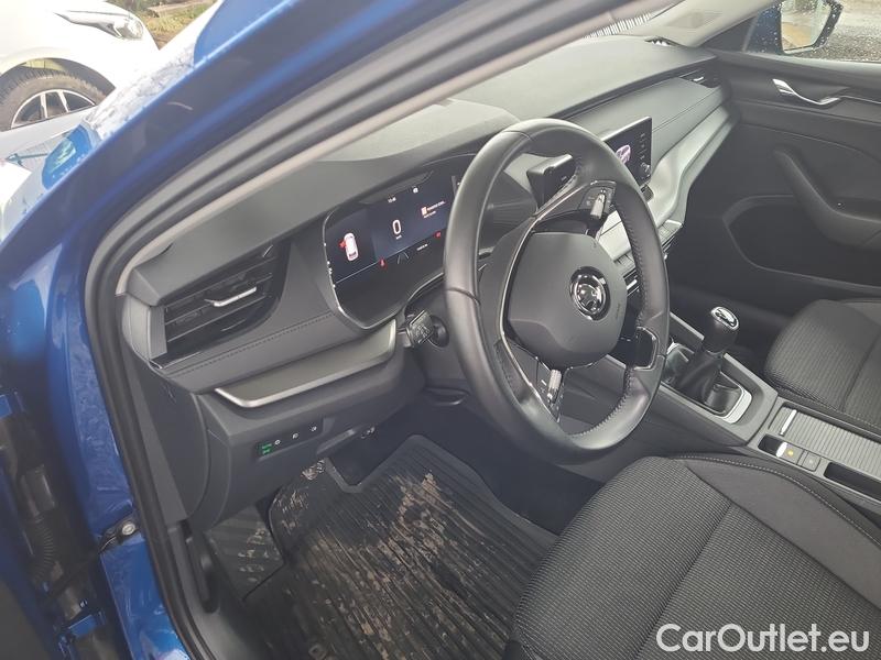  Skoda  Octavia  Combi (NX3)(2020) Oct.Combi 2.0TDI 85 Ambition #10