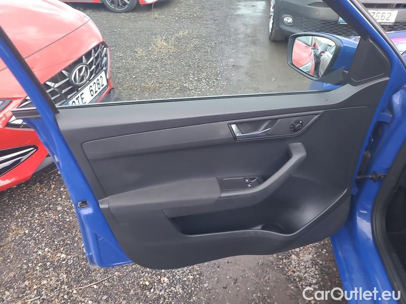  Skoda  Fabia  Combi (2015) Com.1.0TSI 70 Ambition 5d #9