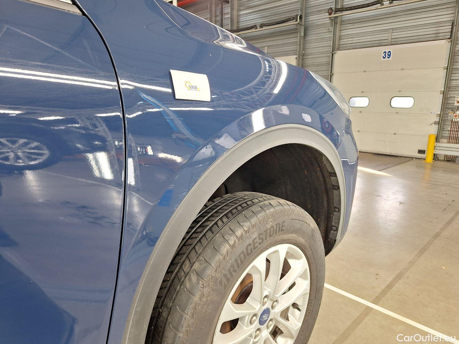  Ford  Kuga Ford,  '19 PHEV, Ford  2.5i PHEV Aut. 165kW Titanium 5d #6