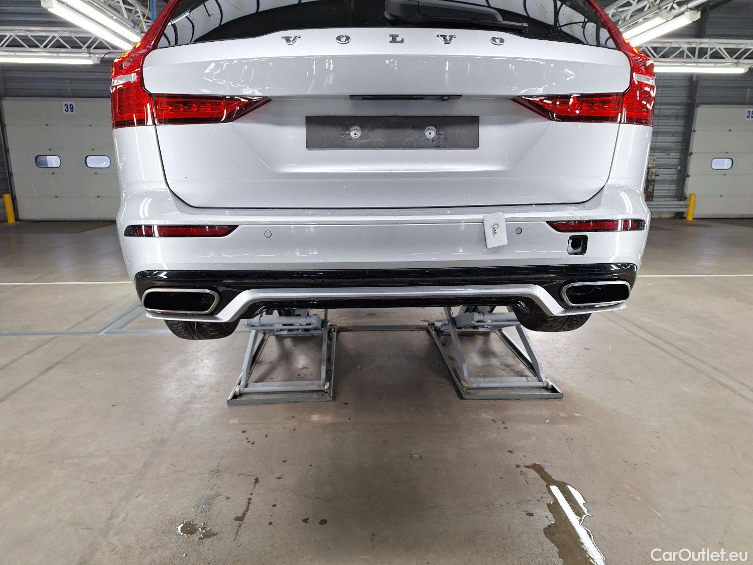  Volvo  V60 Volvo,  '18, Volvo  B3 R-Design DCT 5d #13